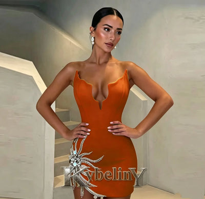 Kybeliny Modern Mini Homecoming Dresses for Women with V-neck Rhinestones Sleeveless Sheath Abendkleider Party Customized